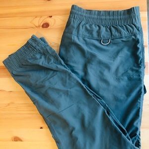 NWOT Columbia Silver Ridge Pull on Pant